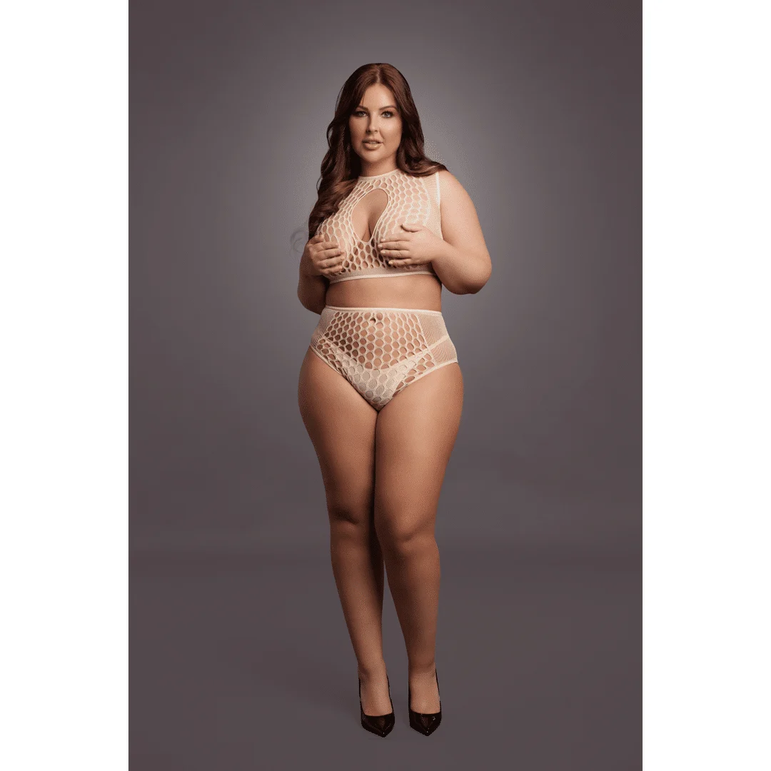 Completo lingerie con dettagli in rete e apertura a goccia per valorizzare le curve - LIN - immagine 4
