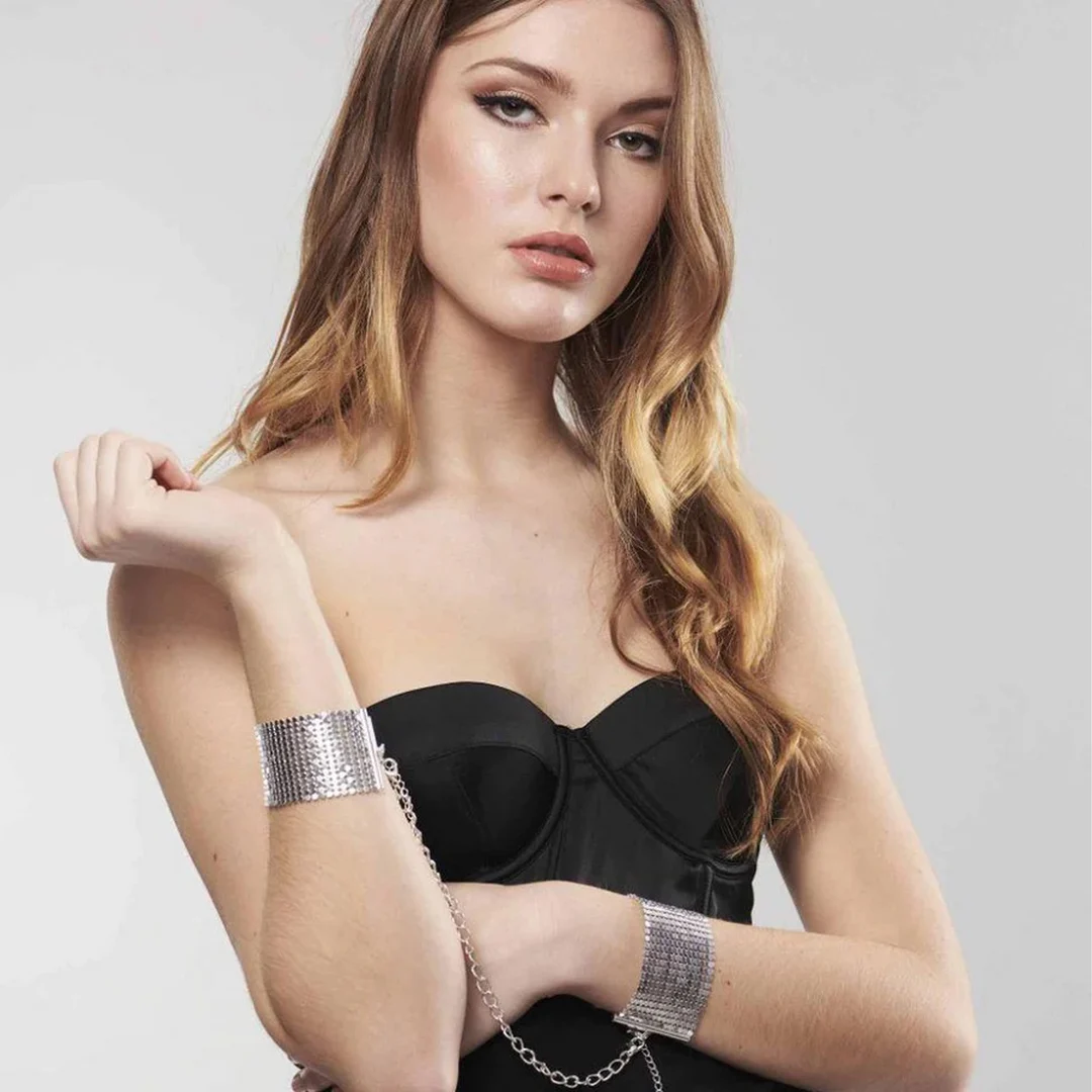 Outfit audace in rete metallica per look bondage | Desir Métallique - immagine 5