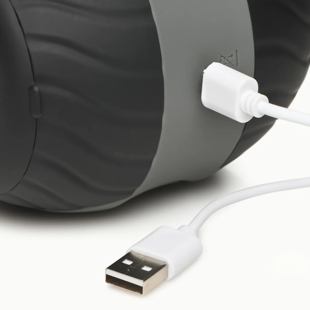 Masturbatore vibrante e a pressione Curve Toys 10X - immagine 5