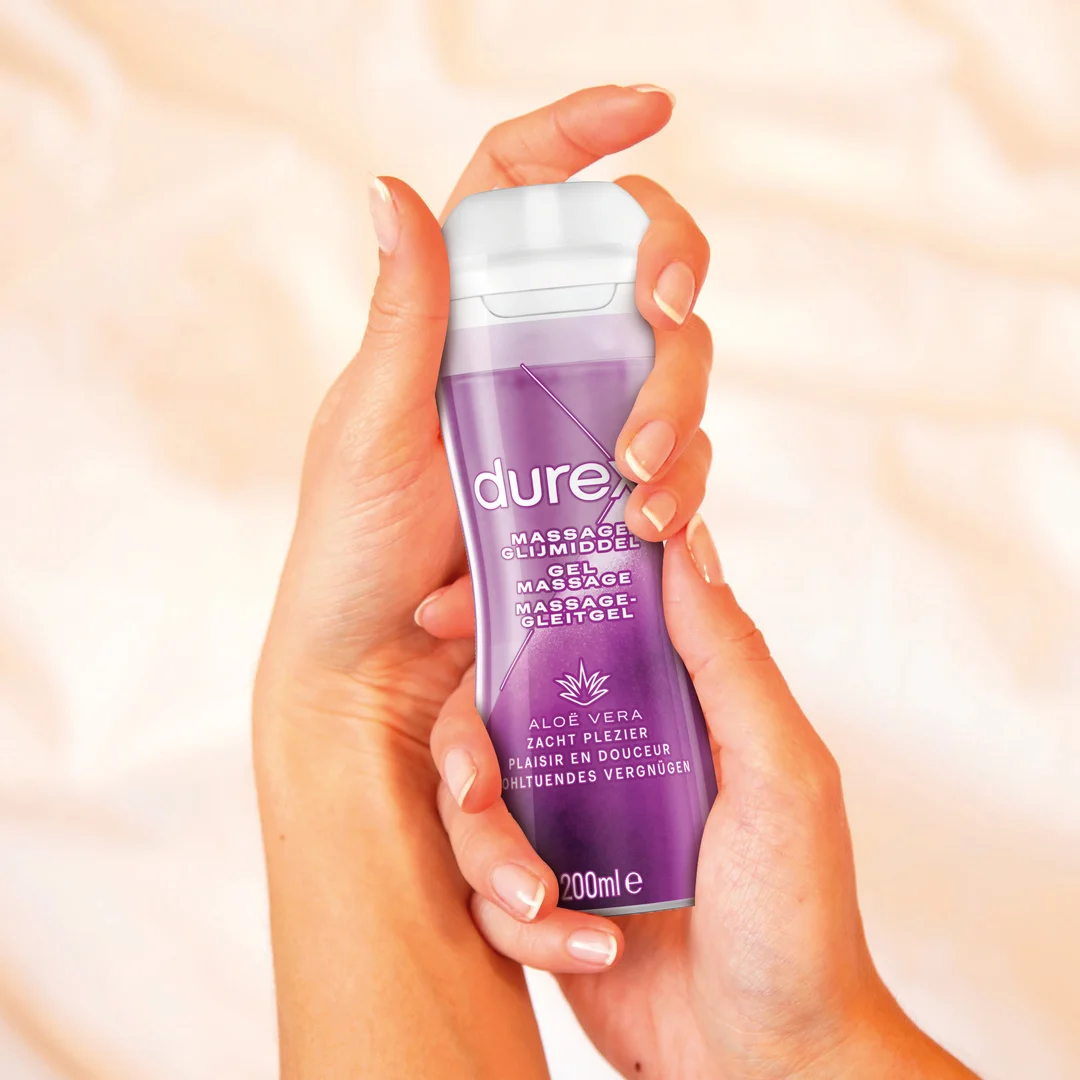 Gel da massaggio Durex Play Massage - immagine 2