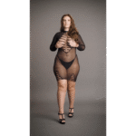 Abito a rete con maniche lunghe e scollatura aperta, sensuale e pensato per le forme curvy – SexyPlus - immagine 6