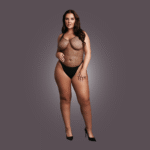 Body lingerie curvy con dettagli in rete, per un look seducente che valorizza le forme – OSX - immagine 4