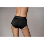 Vibratore bullet con 10 modalità – Boxer strap on vibrante Ouch! by Shots - immagine 16