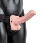 Strap on vibrante cavo RealRock con testicoli - immagine 2