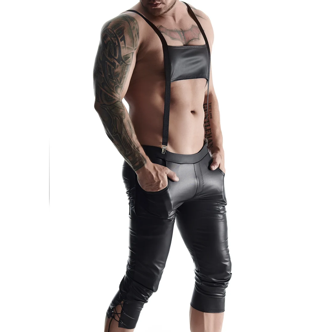 Outfit fetish da uomo in wetlook con dettagli metallici – Regnes Fetish Planet - immagine 3